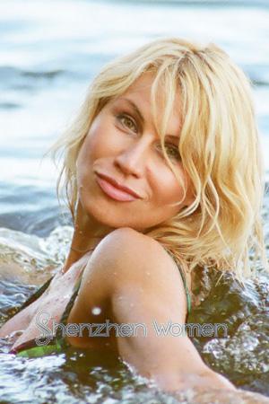 184983 - Elena Age: 50 - Russia