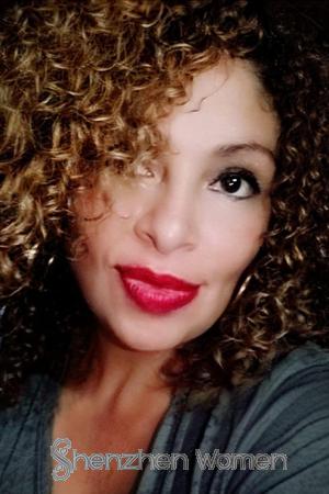 204169 - Seidy Age: 53 - Costa Rica