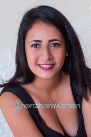 208290 - Alexandra Age: 36 - Peru